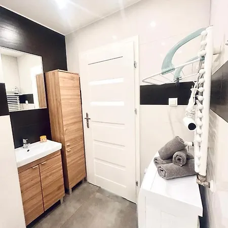 Apartment Downtownapartments Andy Air-conditioned, Underground Parking Available *
