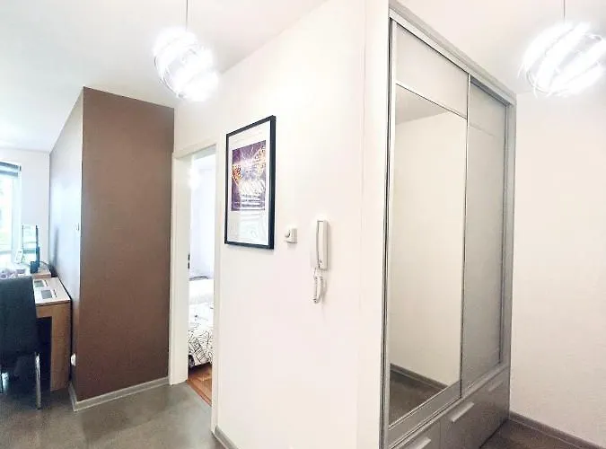 Downtownapartments Andy Air-conditioned, Underground Parking Available Ряшів