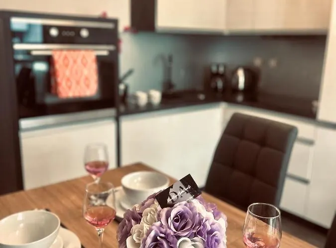 Downtownapartments Andy Air-conditioned, Underground Parking Available Апартаменти Ряшів